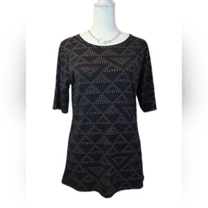 LuLaRoe Black Gigi Top with Geometric Design